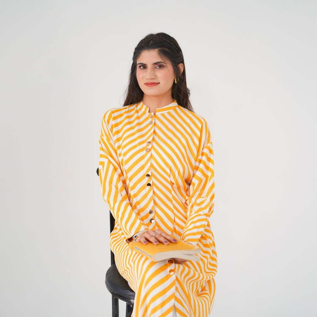 Daisy-Strip Dress Amna Wajiha Closet Daisy-Strip Dress Amna Wajiha Closet