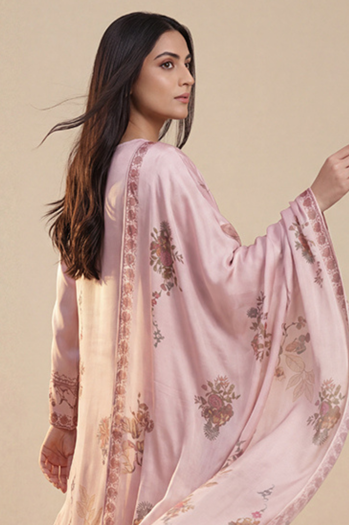 Amira-Silk Outfit