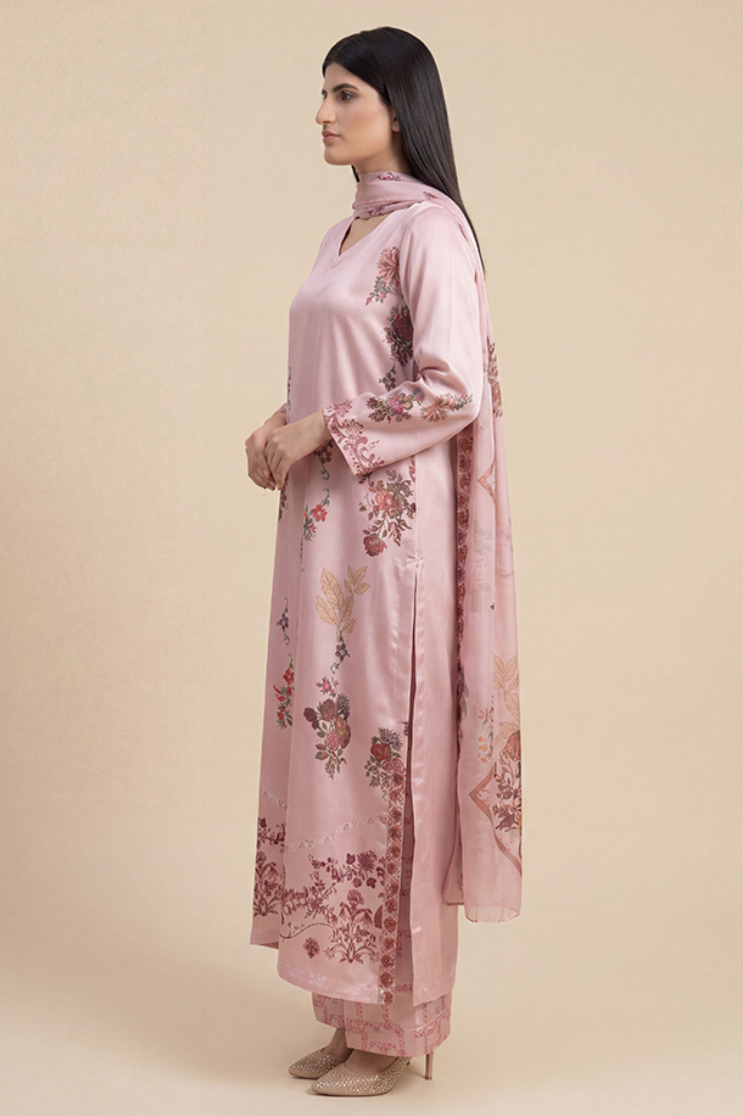 Amira-Silk Outfit