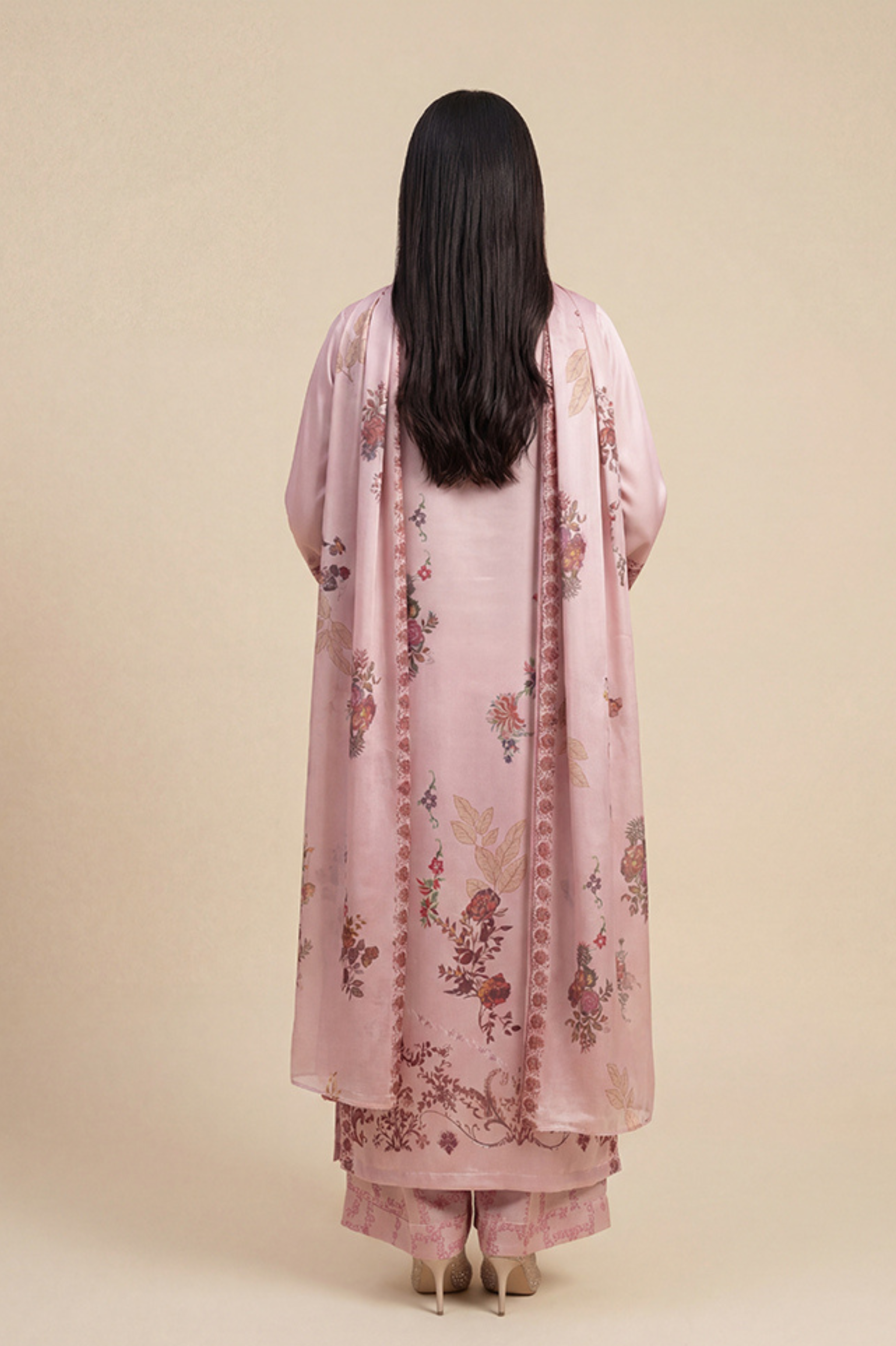 Amira-Silk Outfit