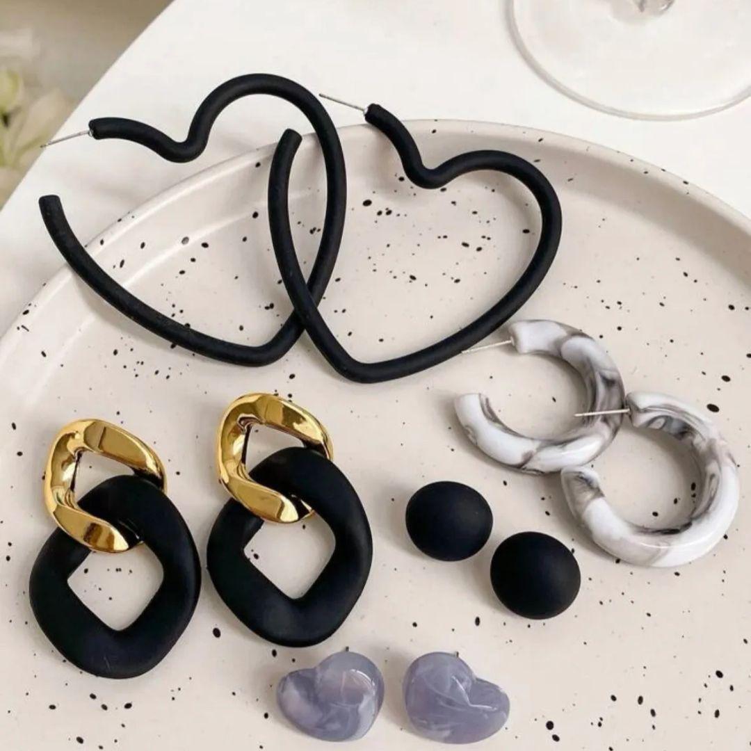 Monochrome earring set