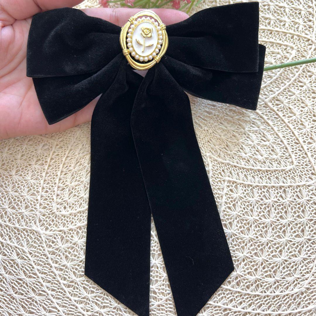 Finesse Hair Bow